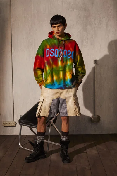 Look 19